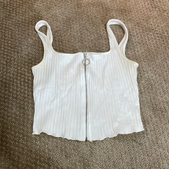 🎉B2GO free🎉 Zip Up Crop Top - Picture 1 of 2
